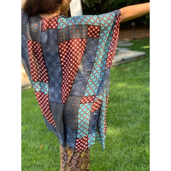 🆕Free People || Multi-Printed Kimono - Picture 9 of 16